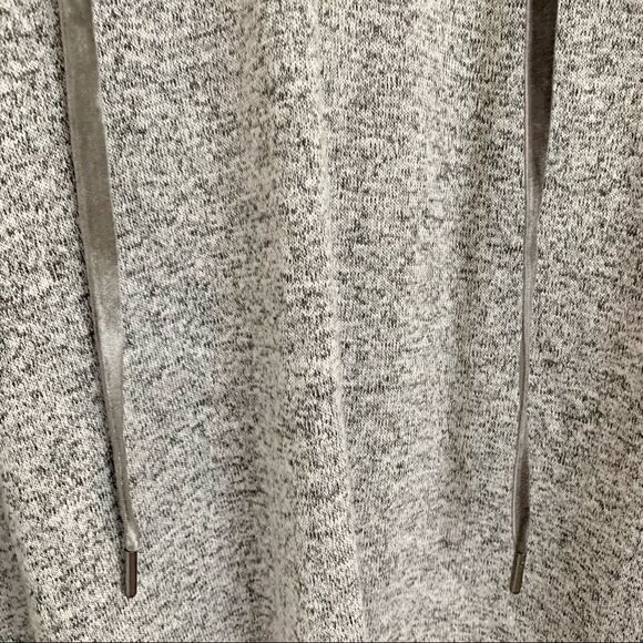 Rails Leigh Lace Up Long Sleeve Knit Top - Picture 4 of 7